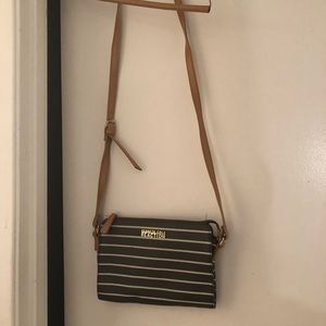 Kenneth ColeCrossbody